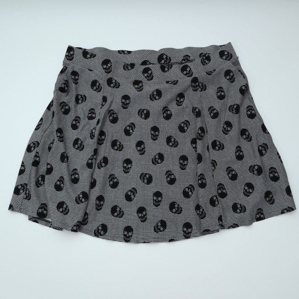 Torrid Skirt Women Size 4 Black White Plaid Skull Print A Line Flared